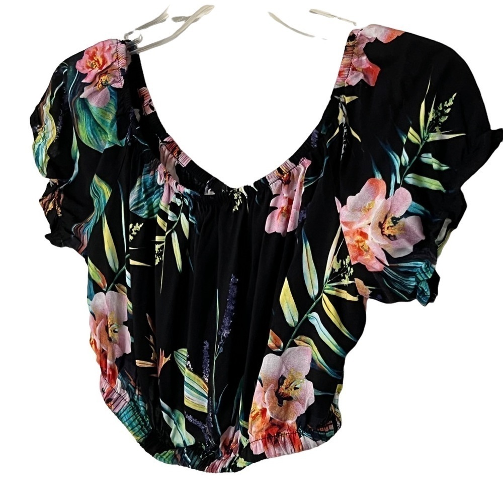 NWT TwentyFourSeven Floral Print Crop Top S tropical Hawaiian cropped floral - Picture 3 of 13